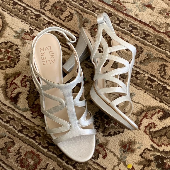 Naturalizer Dress Heels! - Picture 2 of 4